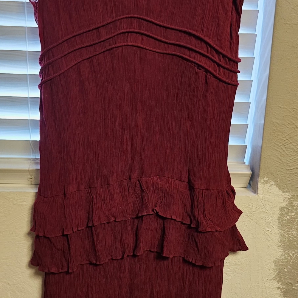Taylor Burgundy V-Neck Textured Dress - Picture 7 of 15